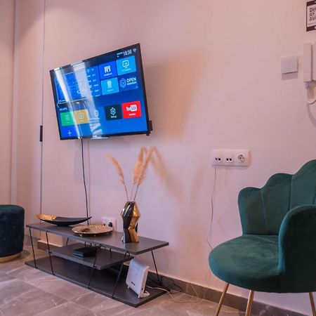 Thesspacious Apartment Thessaloníki Ngoại thất bức ảnh